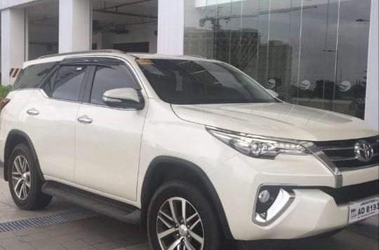 Pearl White Toyota Fortuner for sale in Parañaque-1