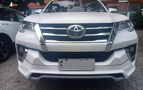 White Toyota Fortuner 2017 for sale in Bacoor