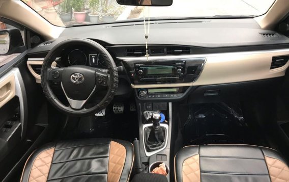 Grey Toyota Corolla Altis 2016 for sale in Quezon City-2