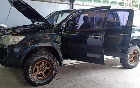 Black Toyota Hilux 2014 for sale in Angeles-1