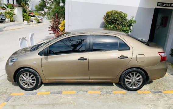 Golden Toyota Vios 2012 for sale in Cebu-2