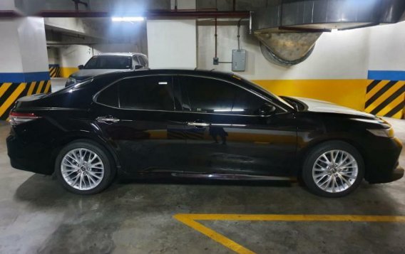 Black Toyota Camry 2019 for sale in Manila-6