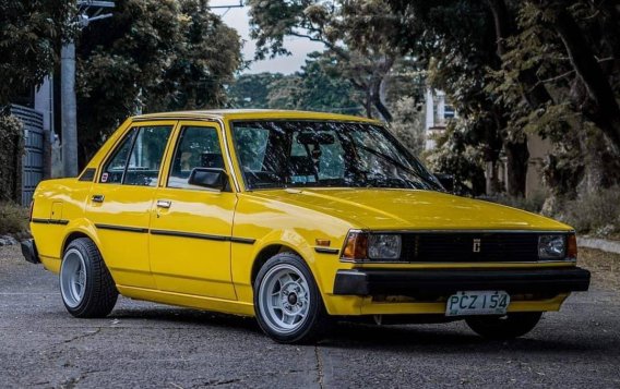 Sell Yellow Toyota Corolla 1983 in Manila