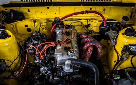 Sell Yellow Toyota Corolla 1983 in Manila-4