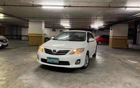 Sell White 2012 Toyota Corolla Altis in Cavite-1