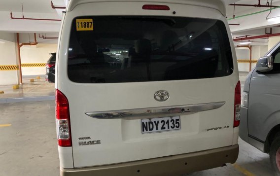 Sell White 2016 Toyota Hiace Super Grandia in Pasay-4
