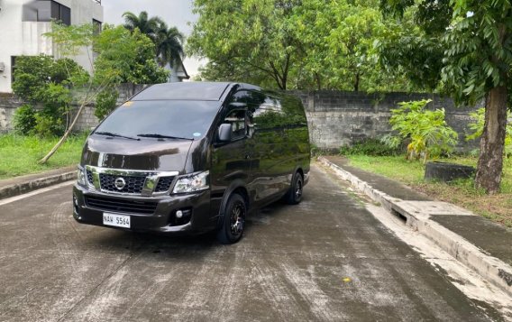 Sell Black 2018 Toyota Hiace Super Grandia in Manila-9