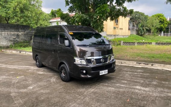 Sell Black 2018 Toyota Hiace Super Grandia in Manila-8