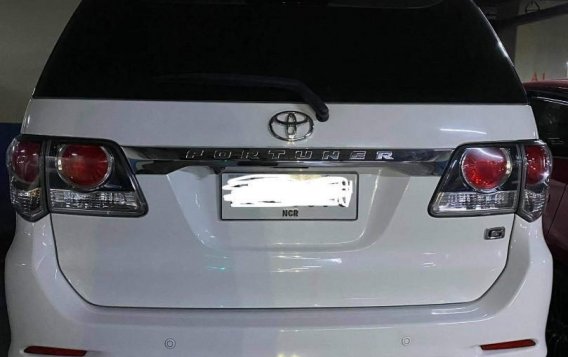 White Toyota Fortuner 2015 for sale in Manila-2