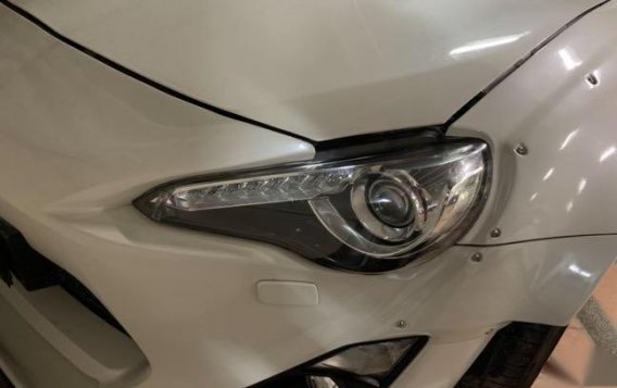 Sell Pearl White 2013 Toyota 86 in Muntinlupa-2