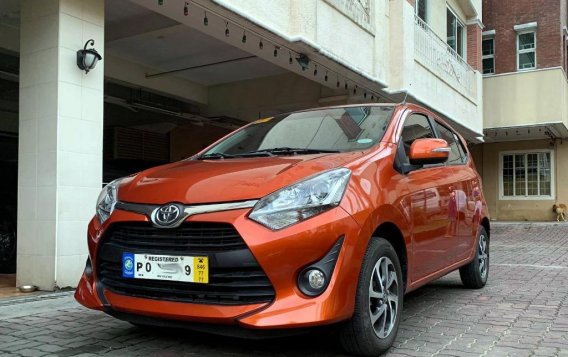 Selling Orange Toyota Yaris 2019 in Manila