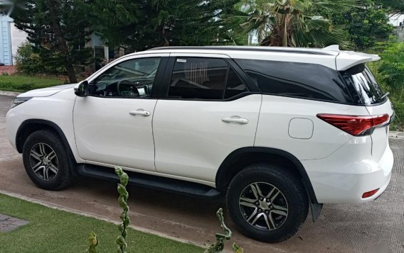 Sell Pearl White 2018 Toyota Fortuner in Davao City-2