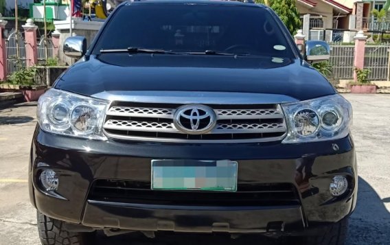 Black Toyota Fortuner 2010 for sale in Apalit