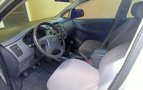 Silver Toyota Innova 2014 for sale in Caloocan City-6