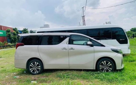 Silver Toyota Alphard 2019 for sale in Manila-3