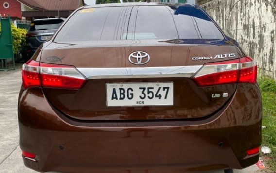 Brown Toyota Corolla Altis 2015 for sale in Tarlac-6