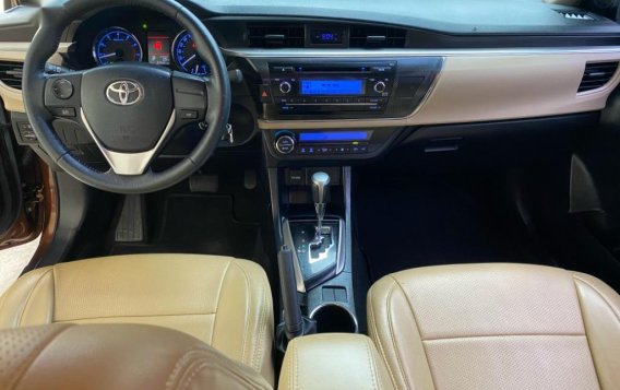 Brown Toyota Corolla Altis 2015 for sale in Tarlac-1