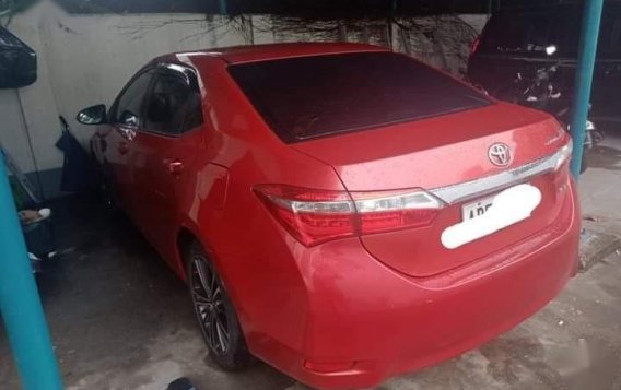 Selling Red Toyota Corolla Altis 2014 in Sampaloc-2