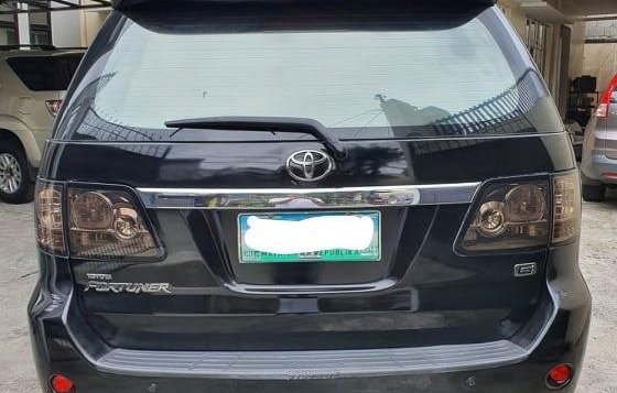 Black Toyota Fortuner 2005 for sale in Quezon-7