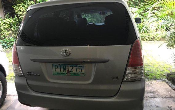 Selling Silver Toyota Innova 2011 in Quezon-4