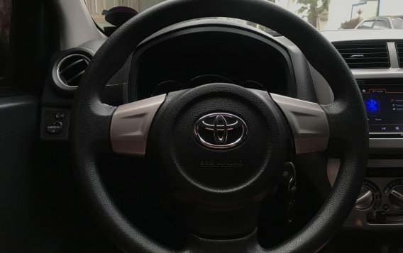 Selling White Toyota Wigo 2014 in Santa Rosa-9