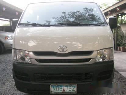 Sell White 2010 Toyota Hiace Van in Manila-1