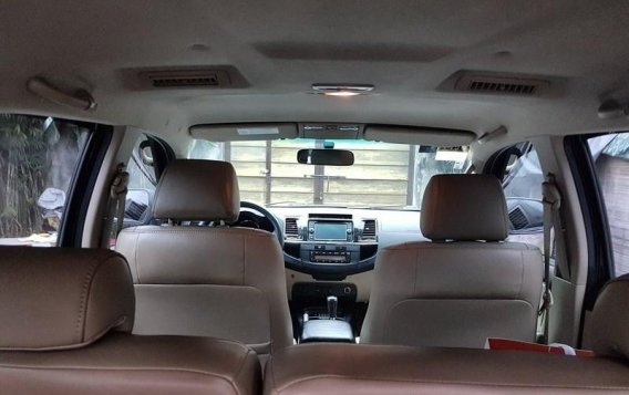 Blue Toyota Fortuner 2014 for sale in Manila-5