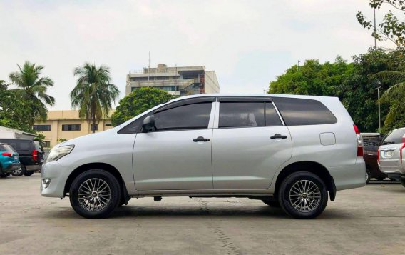 2014 Toyota Innova in Makati, Metro Manila-5