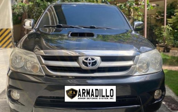 Black Toyota Fortuner 2008 for sale in Cebu-4