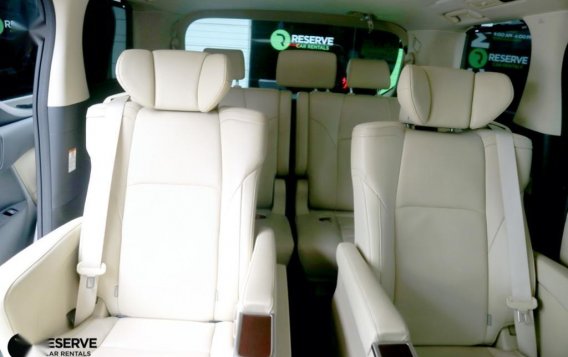 Selling White 2016 Toyota Alphard in Paranaque-1