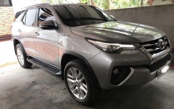 Silver Toyota Fortuner 2017 for sale in Lipa City-1