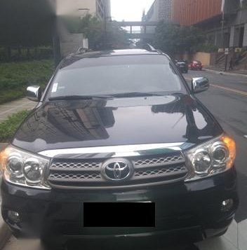 Sell Black 2008 Toyota Fortuner in Manila