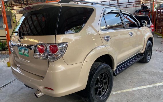 Selling Beige Toyota Fortuner 2013 in Parañaque-4