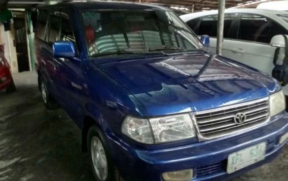 Selling Blue Toyota Revo 2002 in Manila