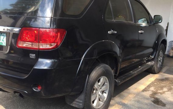Selling Black Toyota Fortuner 2008 in Pasig-1