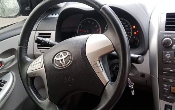 Toyota Corolla Altis 1.6 (A) 2014-6