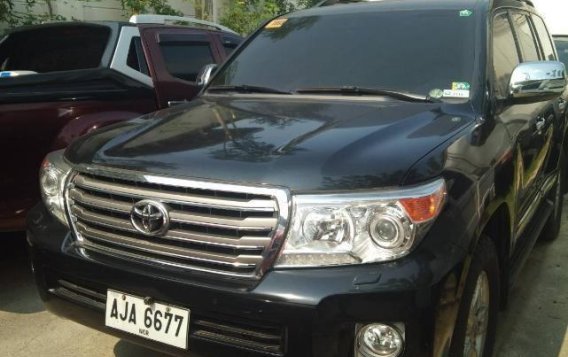 Selling Black Toyota Land Cruiser 2015 in Caloocan