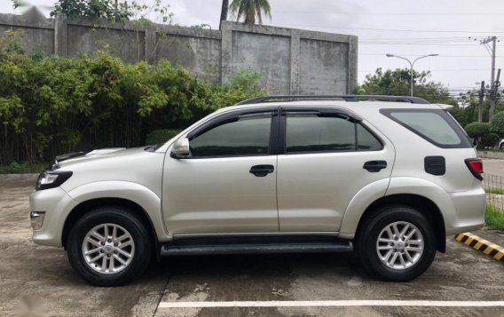 Toyota Fortuner 2.7 (A) 2015-6