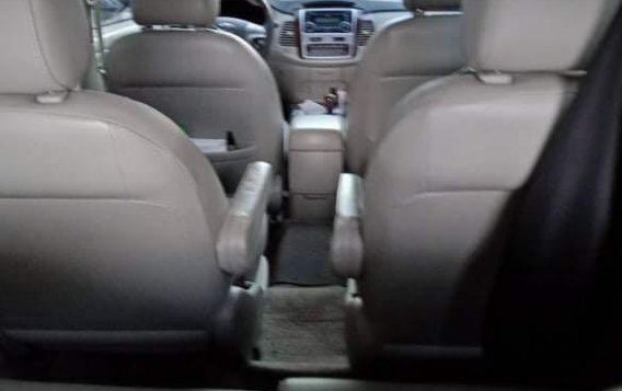 Silver Toyota Innova 2013 for sale in Bacoor-5