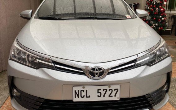 Selling Brightsilver 2018 Toyota Corolla Altis in Pasig