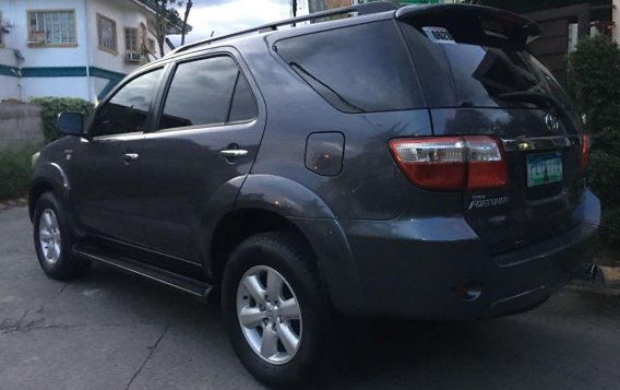 Black Toyota Fortuner 2010 for sale in Paranaque-1