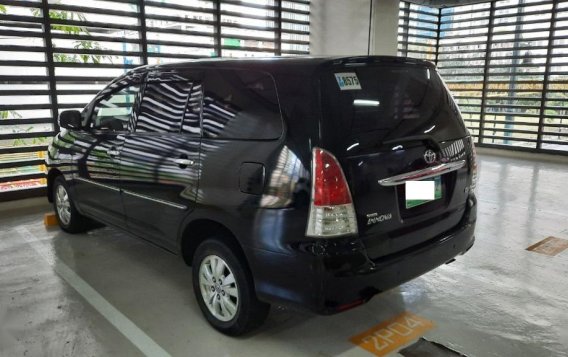 Black Toyota Innova 2011 for sale in Mandaluyong-1