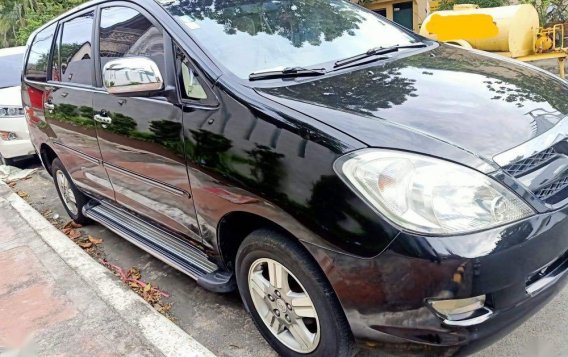 Selling Black Toyota Innova 2007 in Quezon