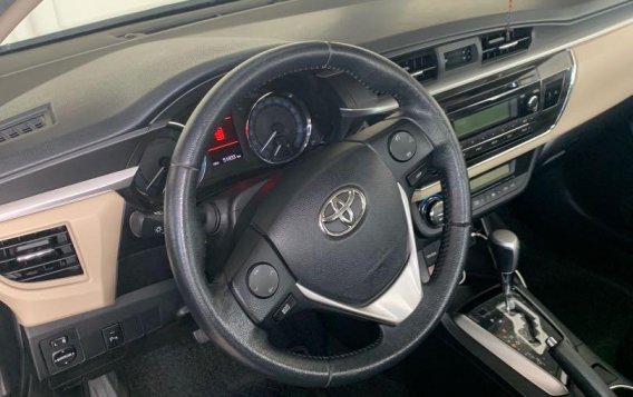 Selling Black Toyota Corolla Altis 2015 in Manila-4