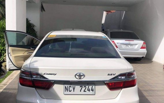 Toyota Camry 2.5 (A) 2017-3