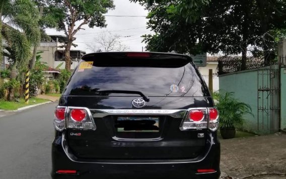 Selling Silver Toyota Fortuner 2013 in Quezon-1