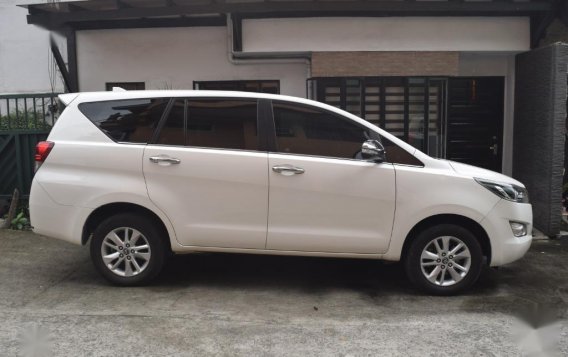 Selling Pearlwhite Toyota Innova 2016 in Quezon-2
