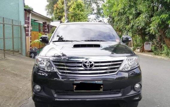 Selling Silver Toyota Fortuner 2013 in Quezon