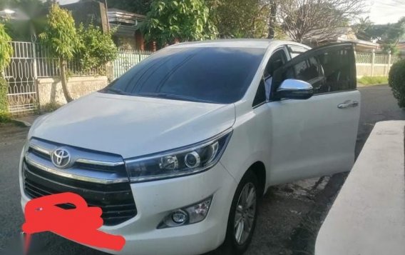 Selling White Toyota Innova 2020 in Las Piñas-3