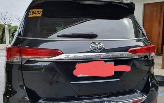 Black Toyota Fortuner 2017 for sale in Cebu-4